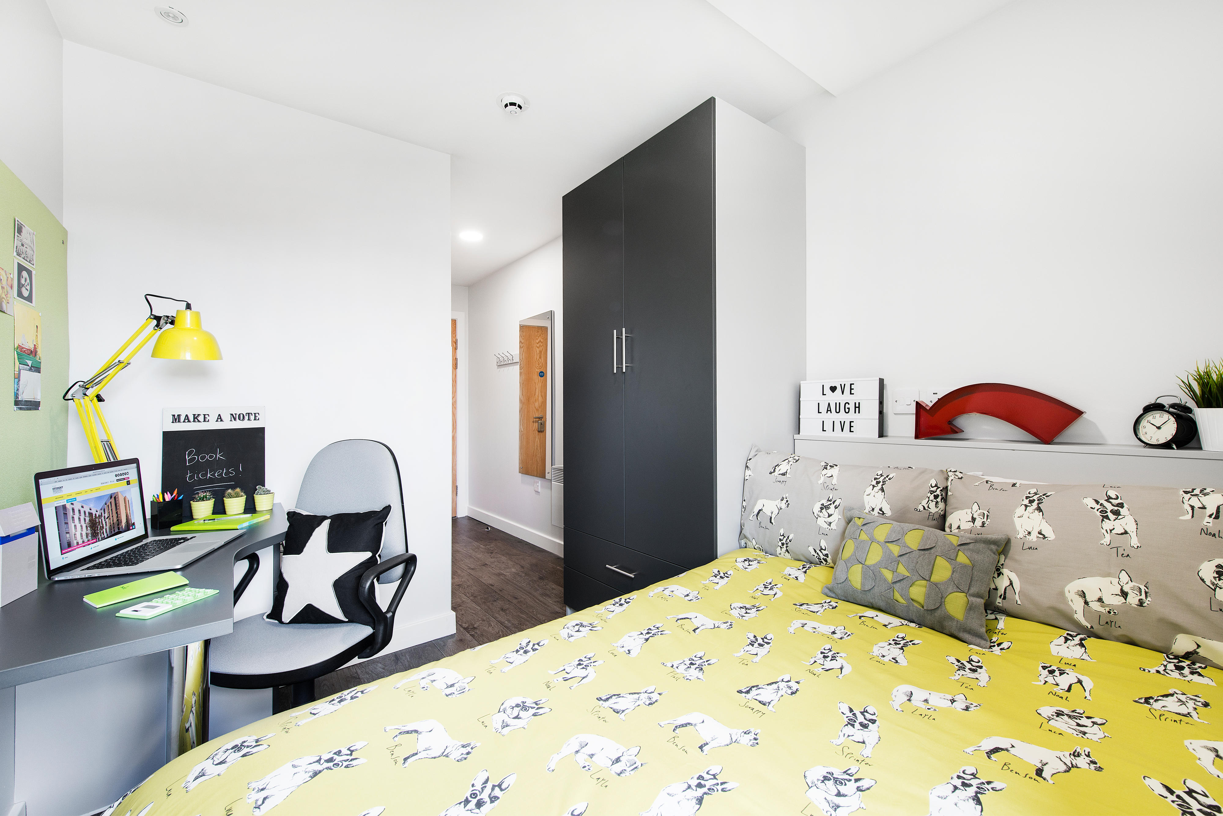 TSHC-AustenHouse-Southampton-ClusterRoom1