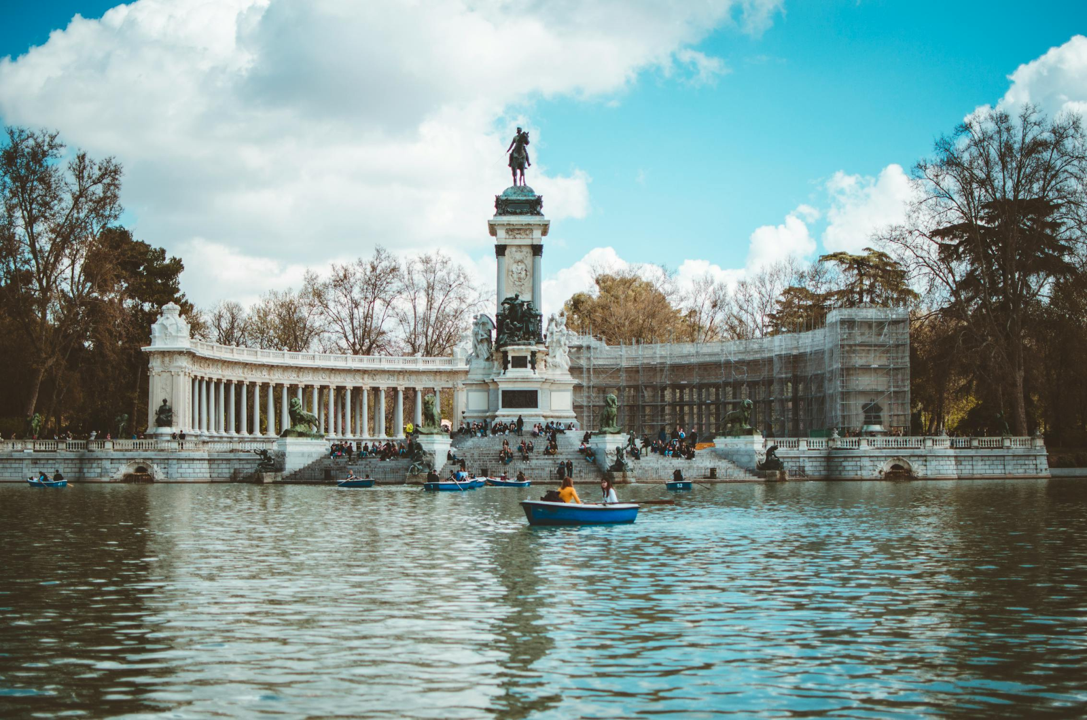 A view of the lake at the Retiro Park