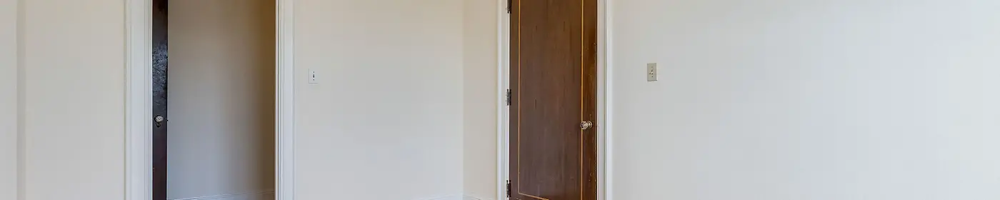 Wilsonian 2x1 Deluxe Private Bedroom Entry